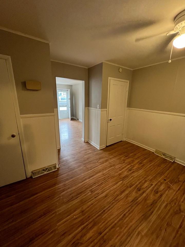 21 S Spring Garden St - Photo 3 of 12