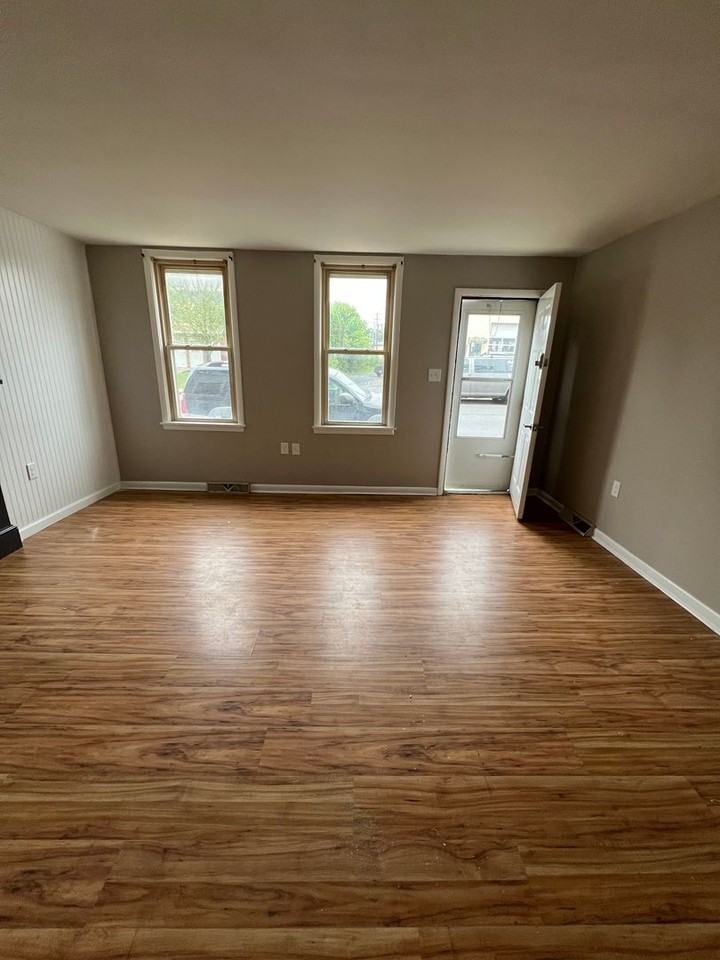 21 S Spring Garden St - Photo 6 of 12