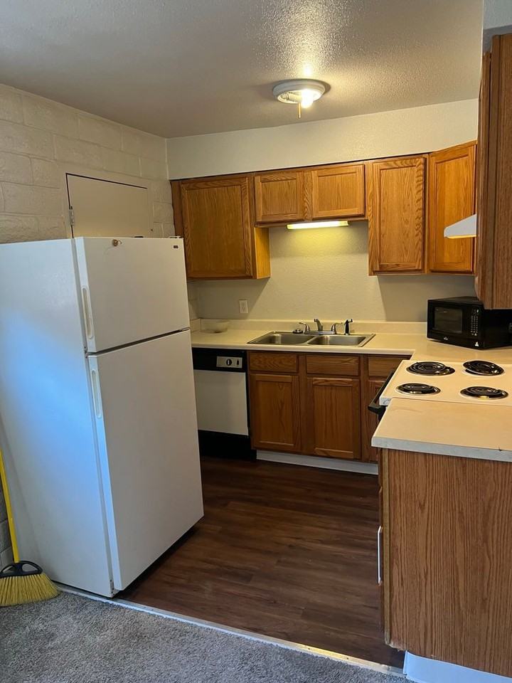 2958 Salem Pl - Photo 7 of 10