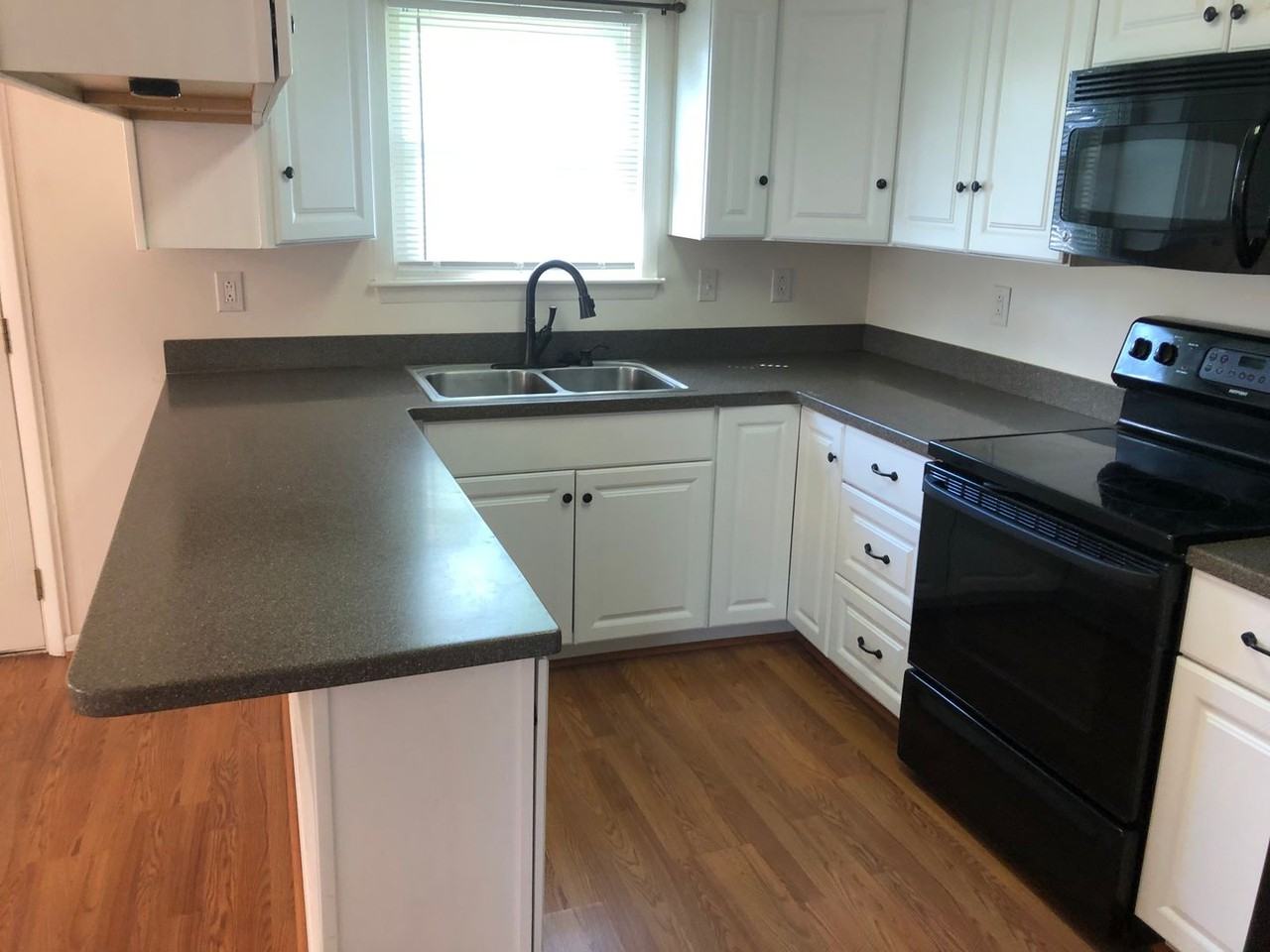 1001 Wolcott Ave - Photo 2 of 16