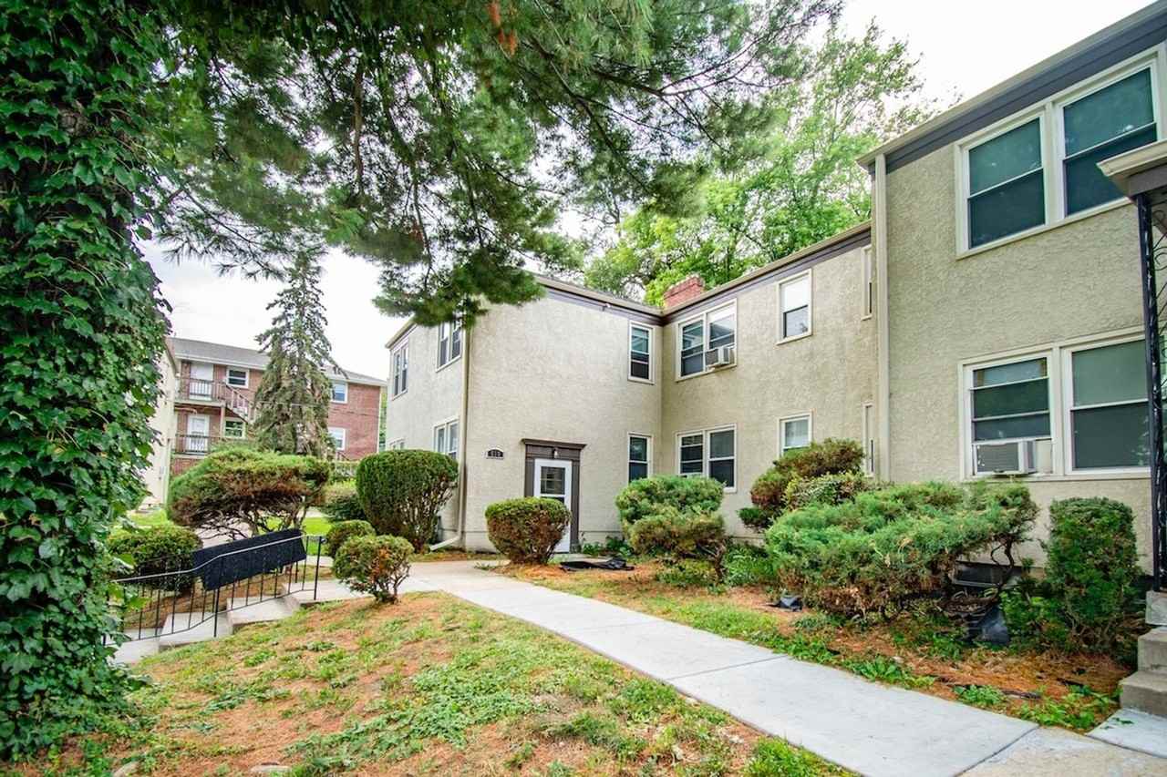 Dundee Village Rentals (816 N 46th St) - Photo 2 of 7