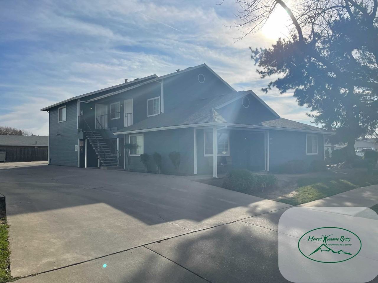 1706 Elayne Dr - Photo 3 of 15