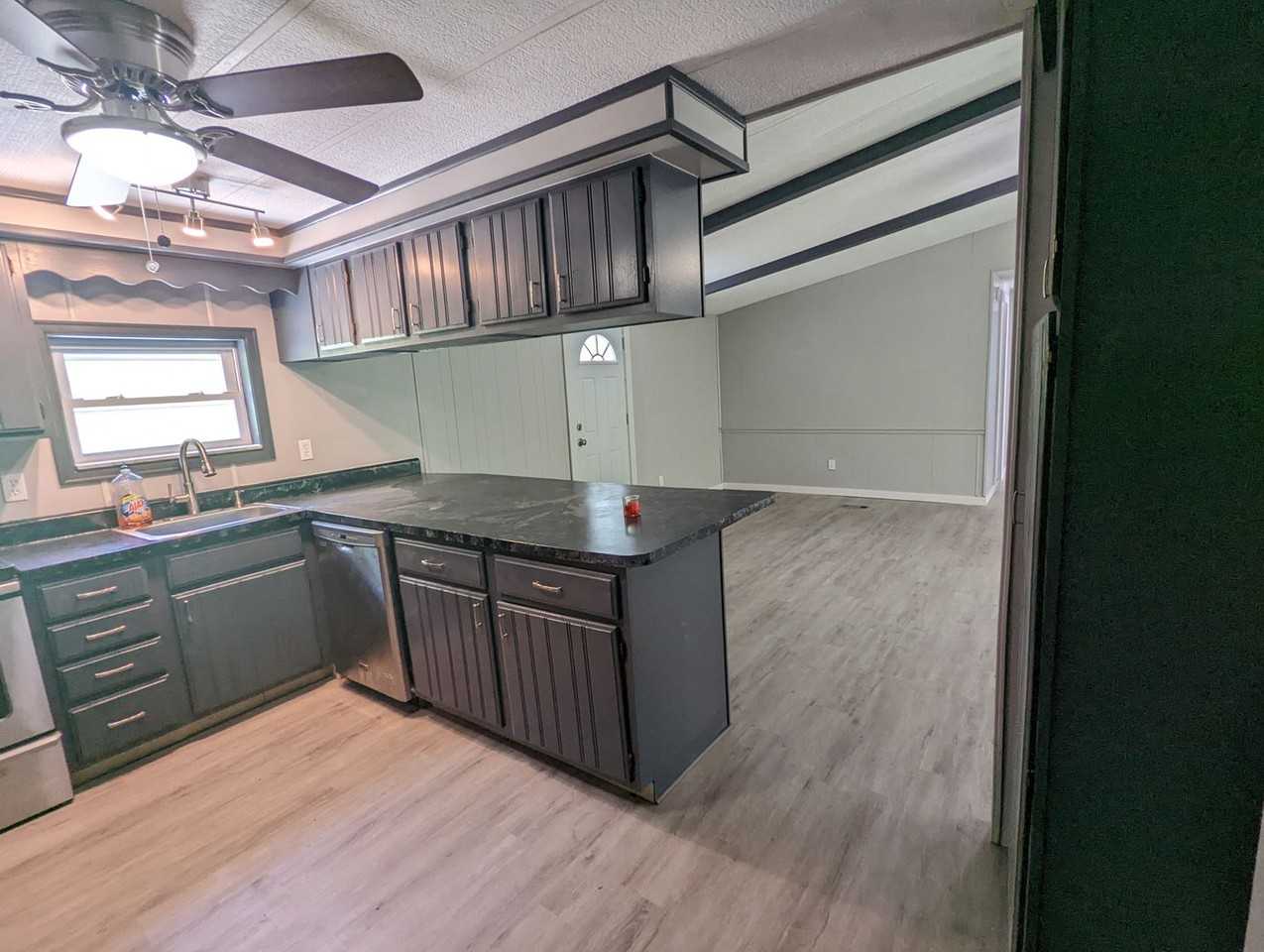 3505 38th St - Photo 3 of 13