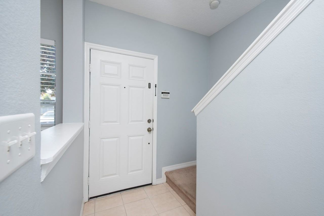 9313 Jasmine Flower Ln - Photo 5 of 36