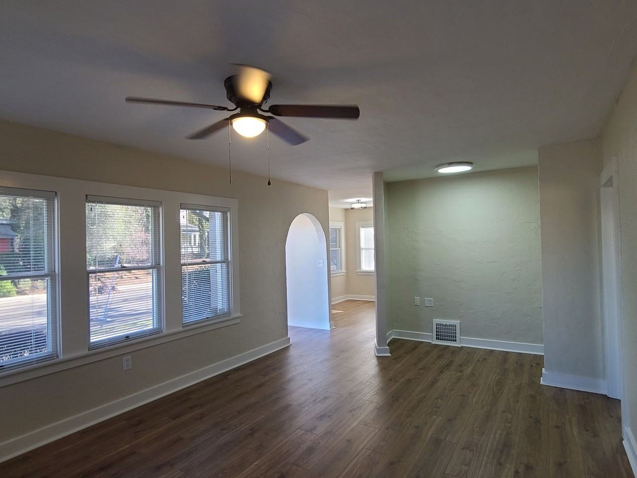 114 Taylor St - Photo 3 of 39