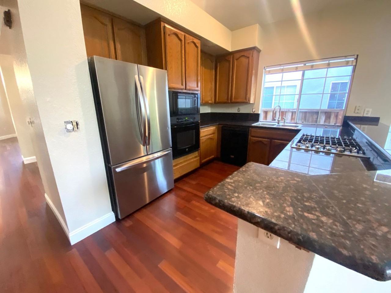 3475 Park Pl - Photo 6 of 27