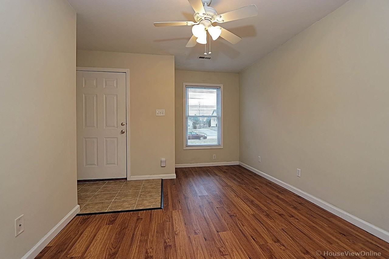 2968 Shamrock Ct - Photo 4 of 15
