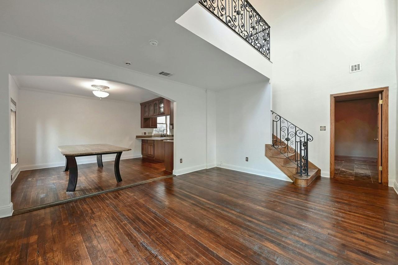 2829 San Gabriel St - Photo 4 of 42