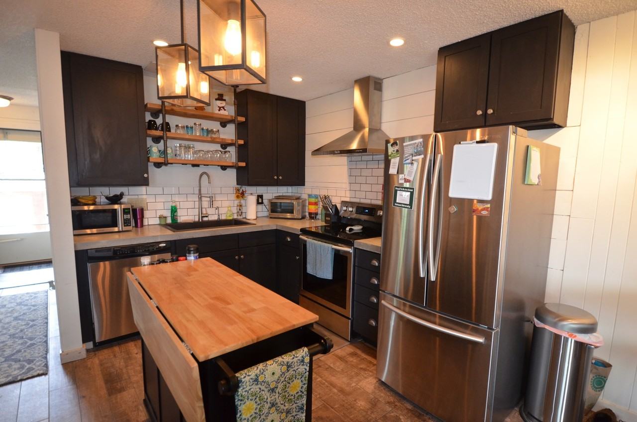7023 7023 Silverqueen West - Photo 7 of 19
