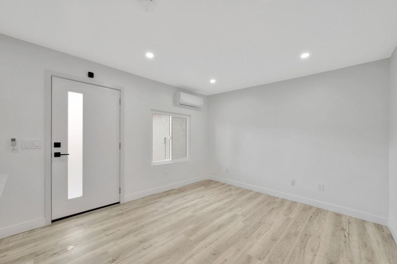 1313 1313 N Avenue - B #B - Photo 3 of 14