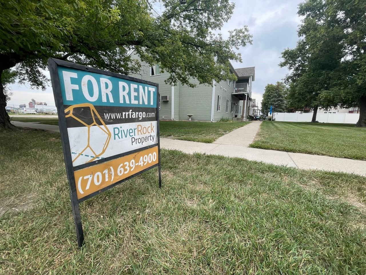 81 Center St Apt A - Photo 3 of 12