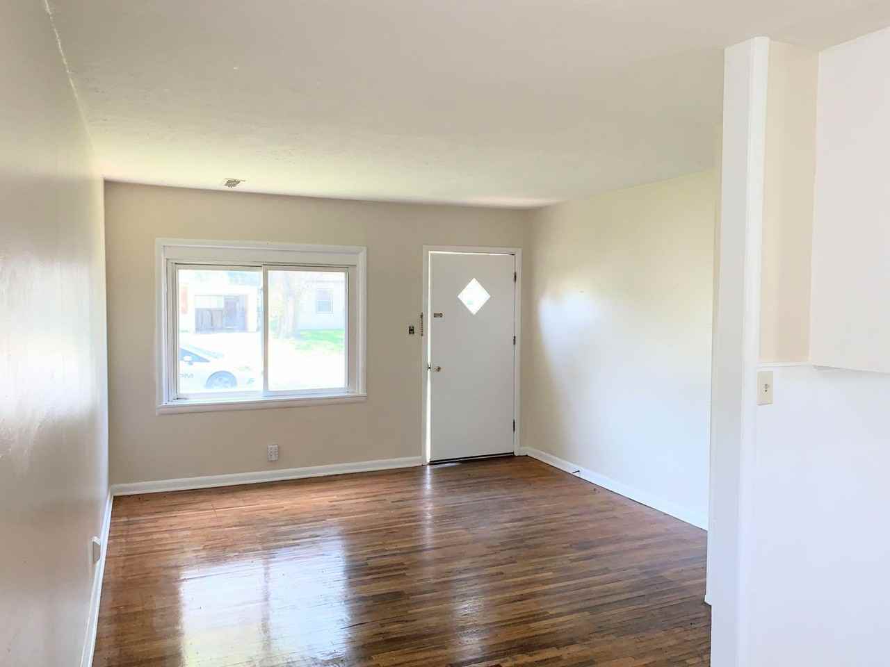 1720 E 2nd Ave - Photo 3 of 16