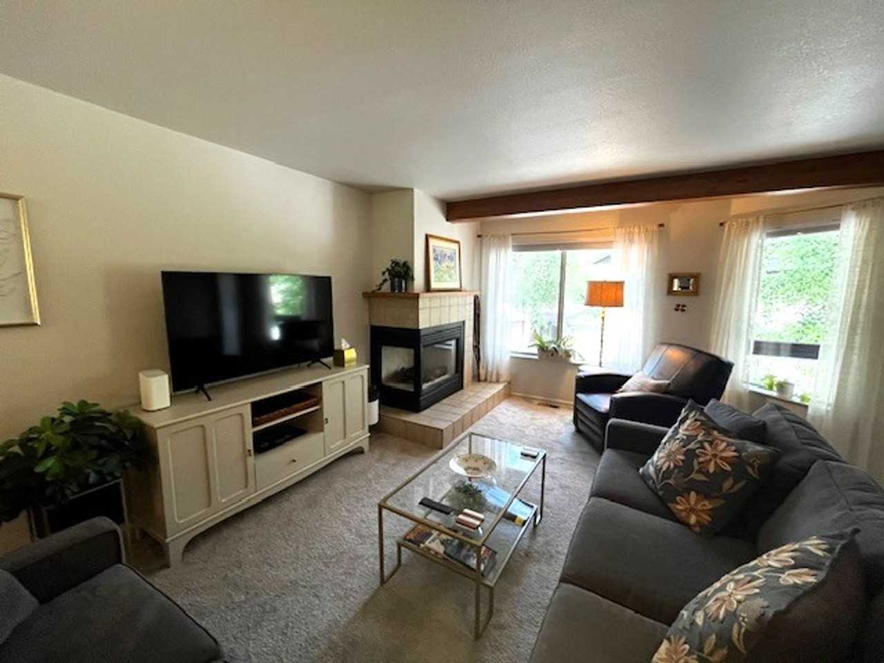 213 Kestrel Ln - Photo 5 of 31