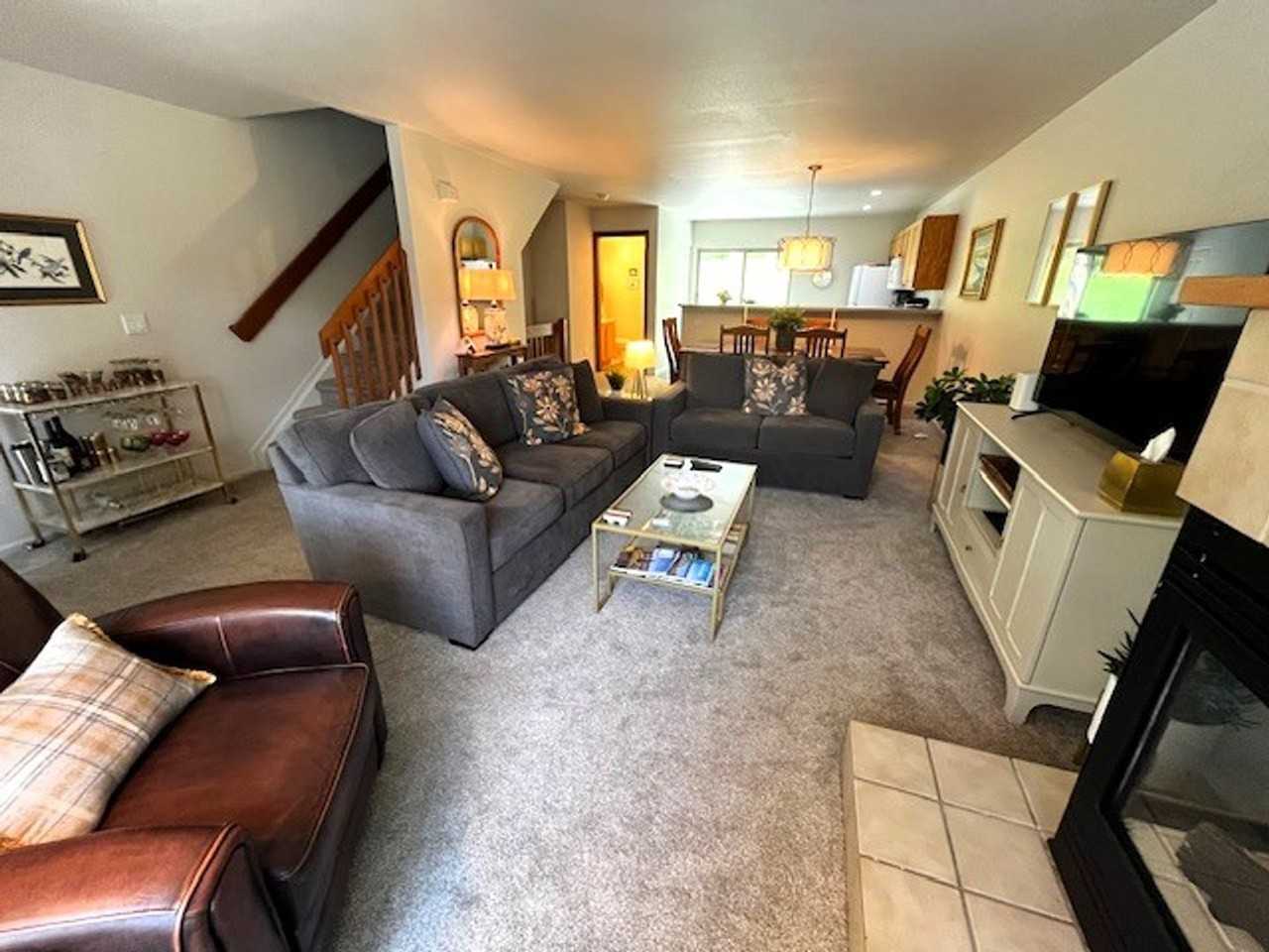 213 Kestrel Ln - Photo 7 of 31