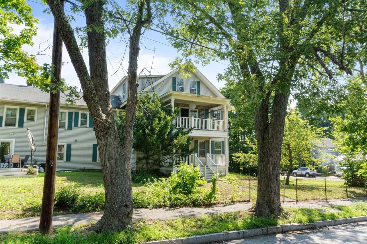 34 Lyndon St #A - Photo 2 of 25