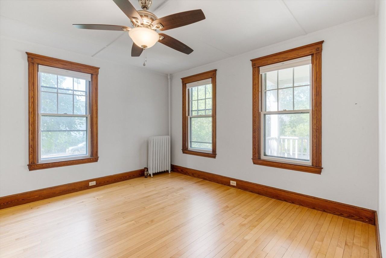 34 Lyndon St #A - Photo 5 of 25