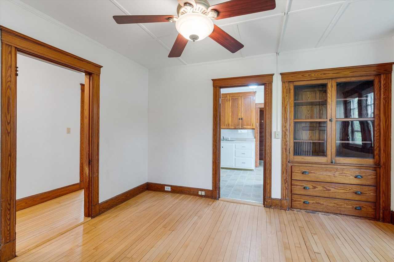 34 Lyndon St #A - Photo 7 of 25