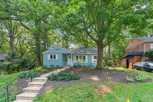 featured image of 109 Devon Ct