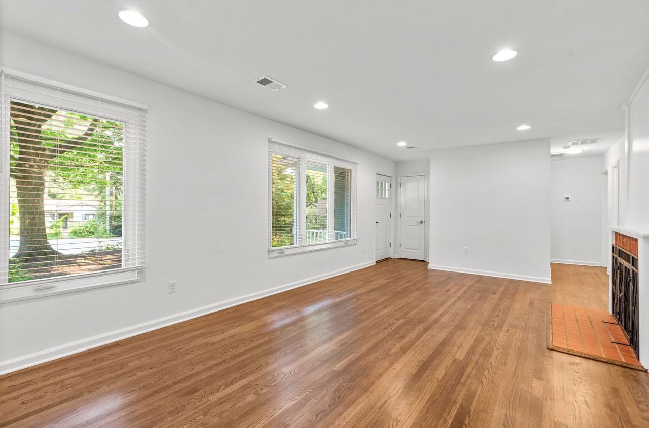 109 Devon Ct - Photo 2 of 46