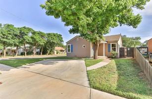 featured image of 2224 21st St
