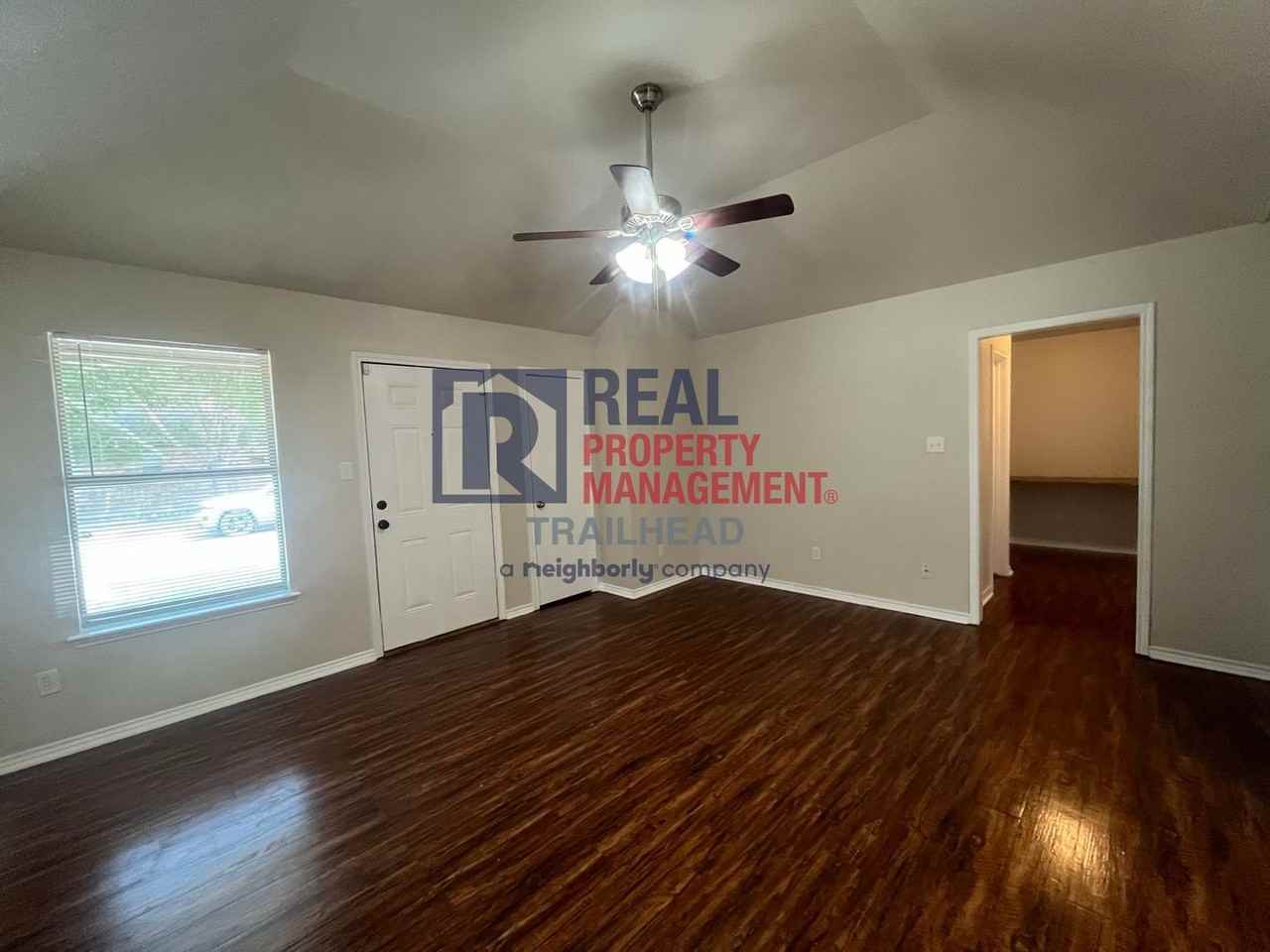 144 Stewart Bend Ct - Photo 3 of 18