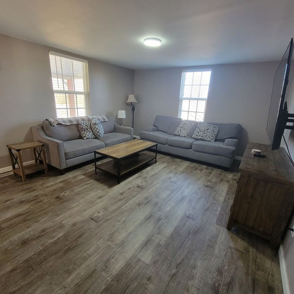 1048 Heady Rd - Photo 3 of 20