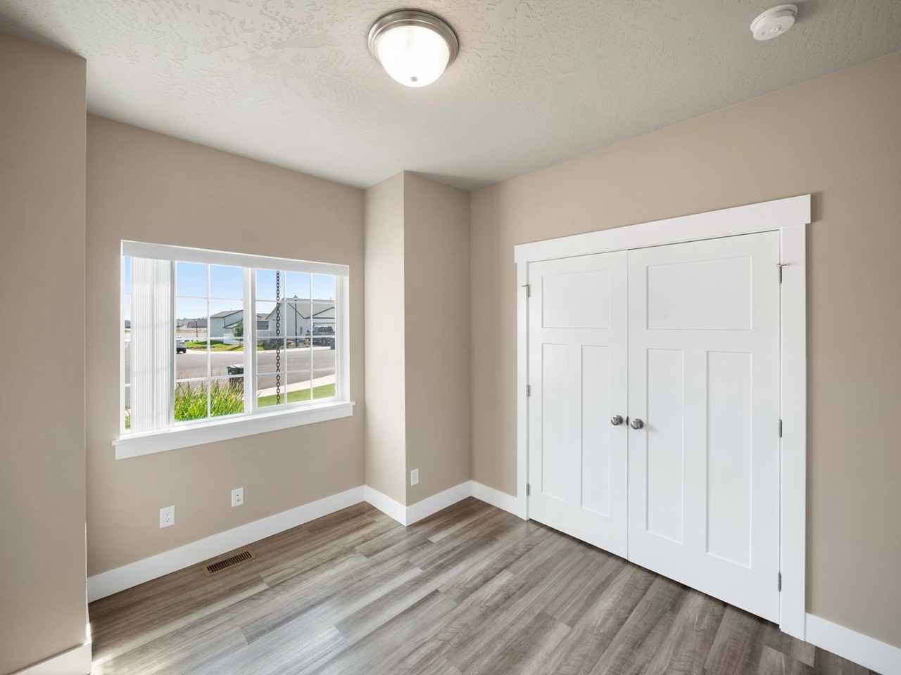1613 E Marilyn Cir - Photo 7 of 35