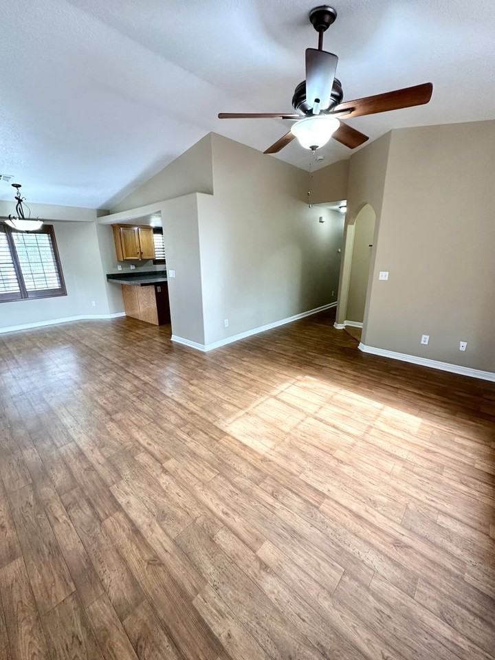 505 N 800 E - Photo 7 of 27