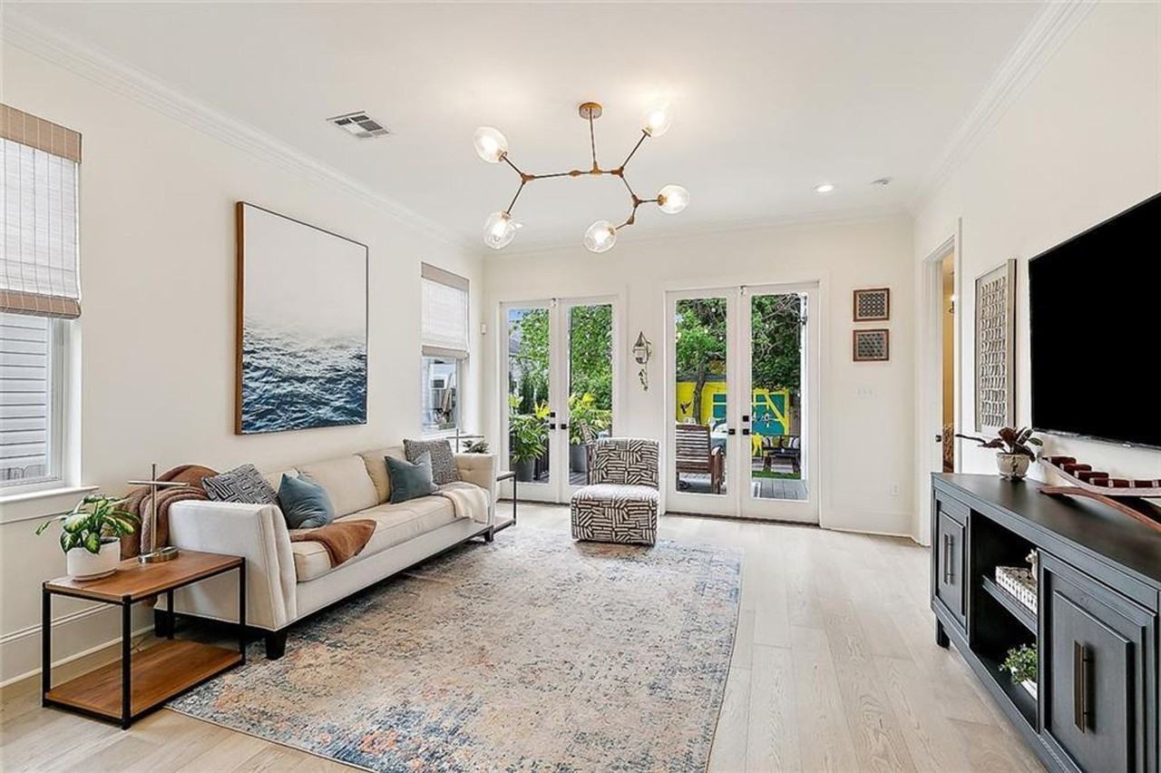 1414 Japonica St - Photo 3 of 22