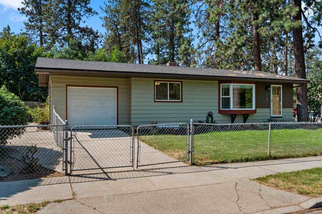 3104 E 35th Ave - Photo 2 of 34