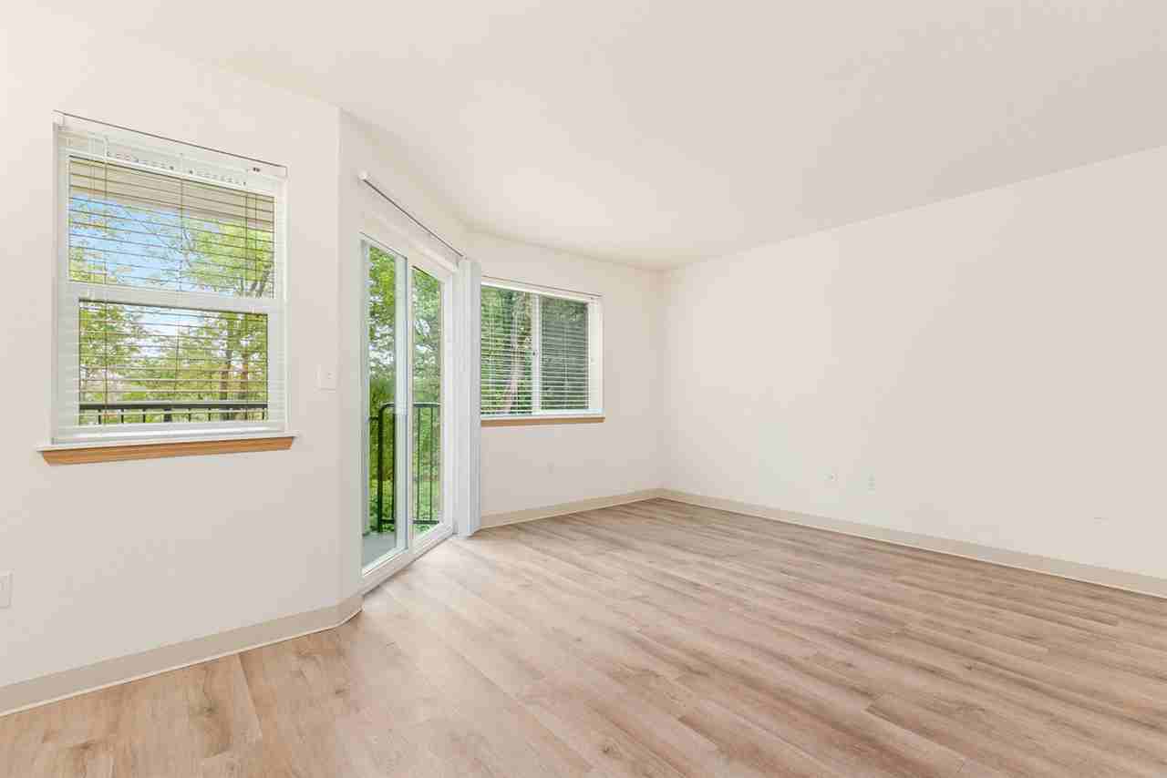 Glacier View - Photo 7 of 31