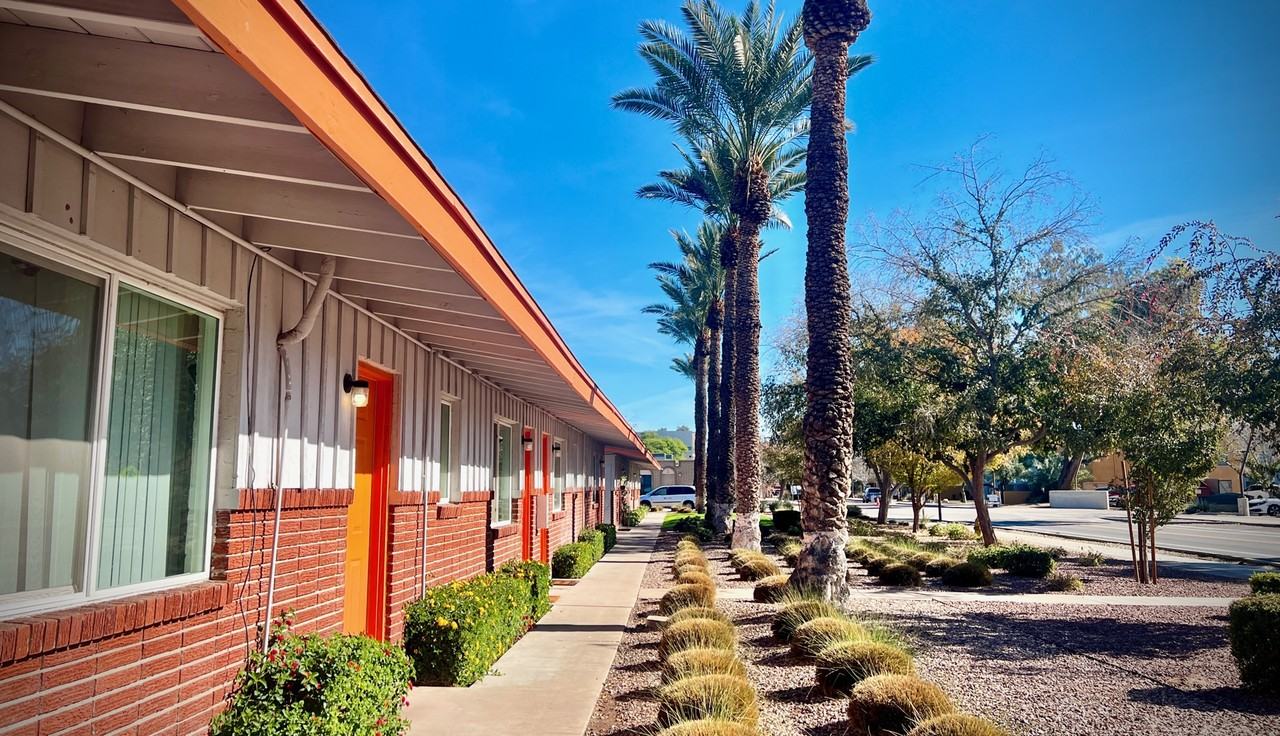 704 W 5th St #720B - Photo 2 of 42