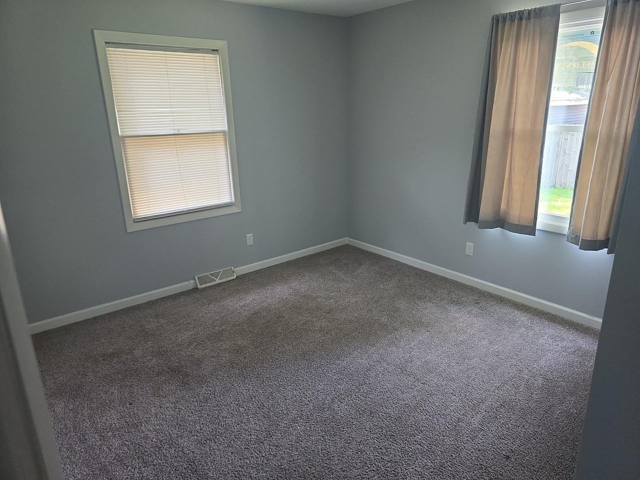 3709 Michael Ave Sw #NA - Photo 3 of 11