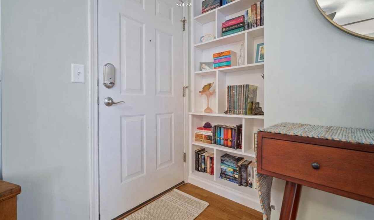 1114 Abercorn St #NA - Photo 3 of 30