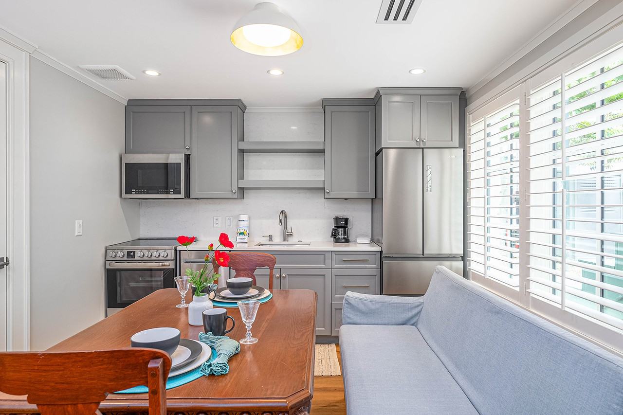 109 E Gordon St - Photo 5 of 13