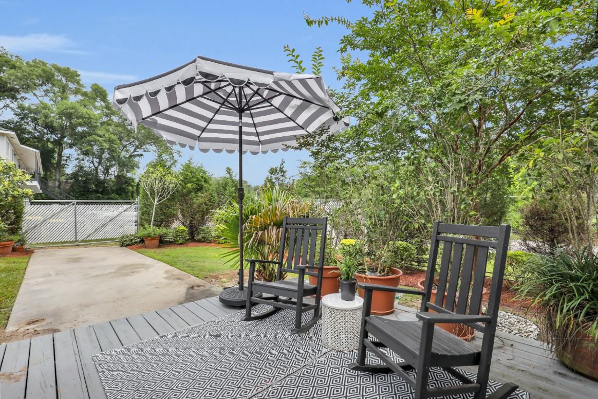 1520 E 49th St #NA - Photo 5 of 33