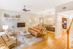 712 Barnard St #712 - Photo 1 of 1