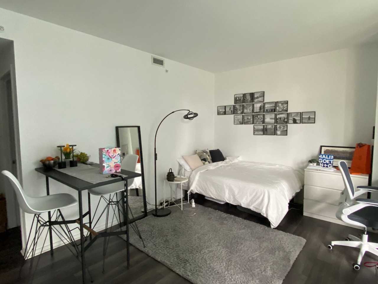 45 Charles Street East #1601 - Photo 7 of 12