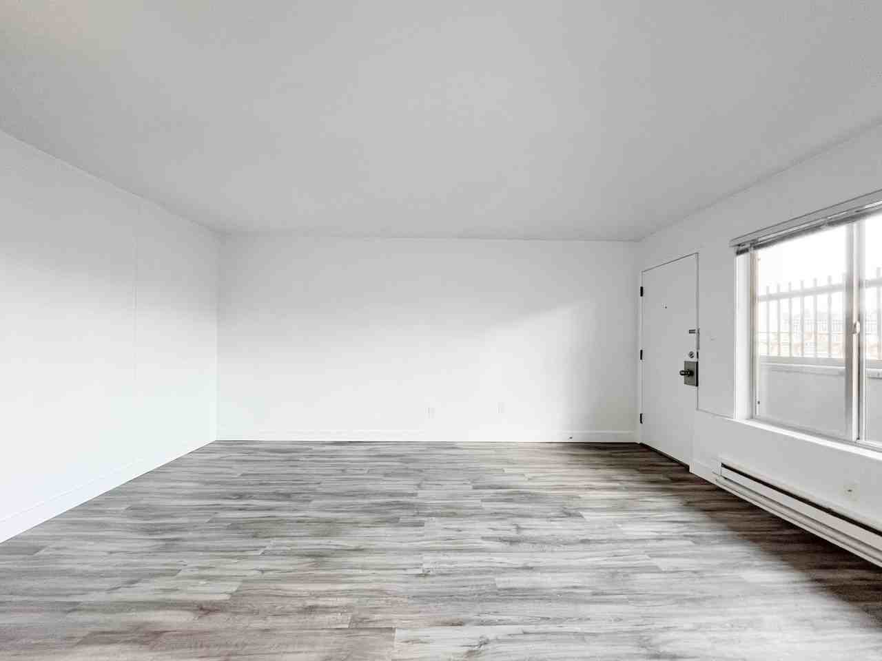 Village Vista Apartments - Photo 7 of 27