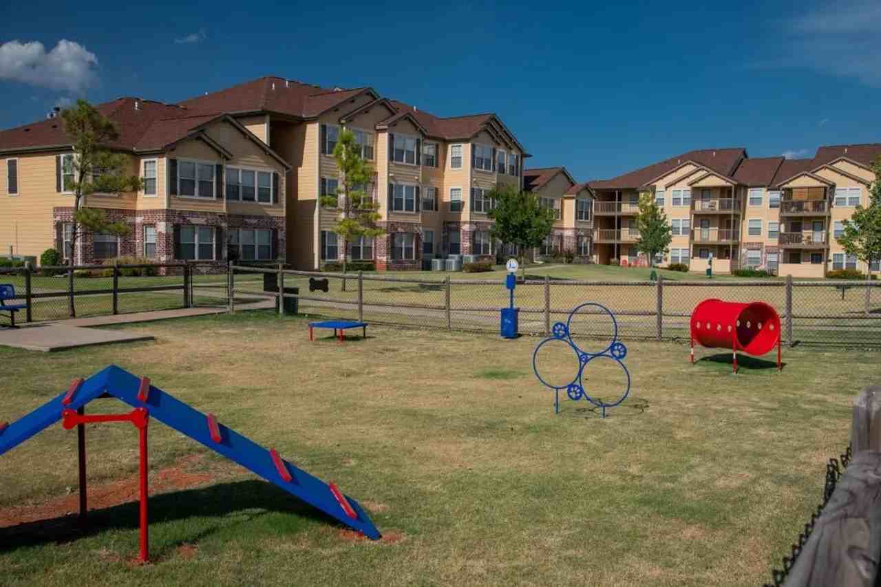 Villas at Canyon Ranch - Photo 4 of 50