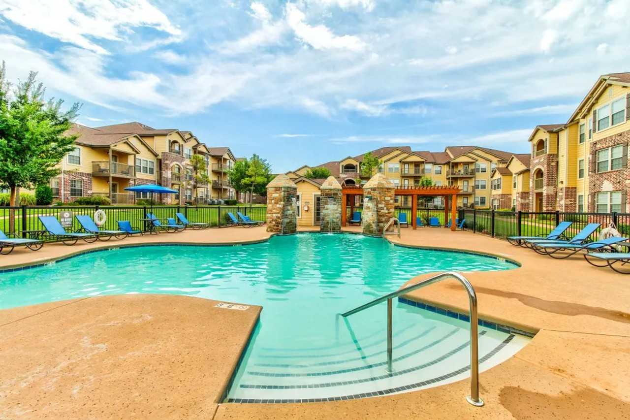 Villas at Canyon Ranch - Photo 6 of 50