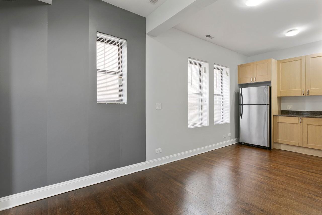7526-7530 N Seeley Avenue - Photo 2 of 42