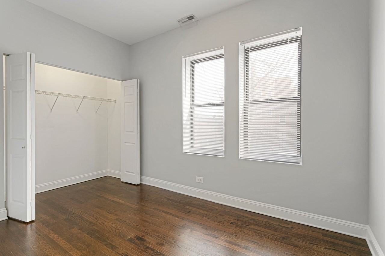 7526-7530 N Seeley Avenue - Photo 6 of 42