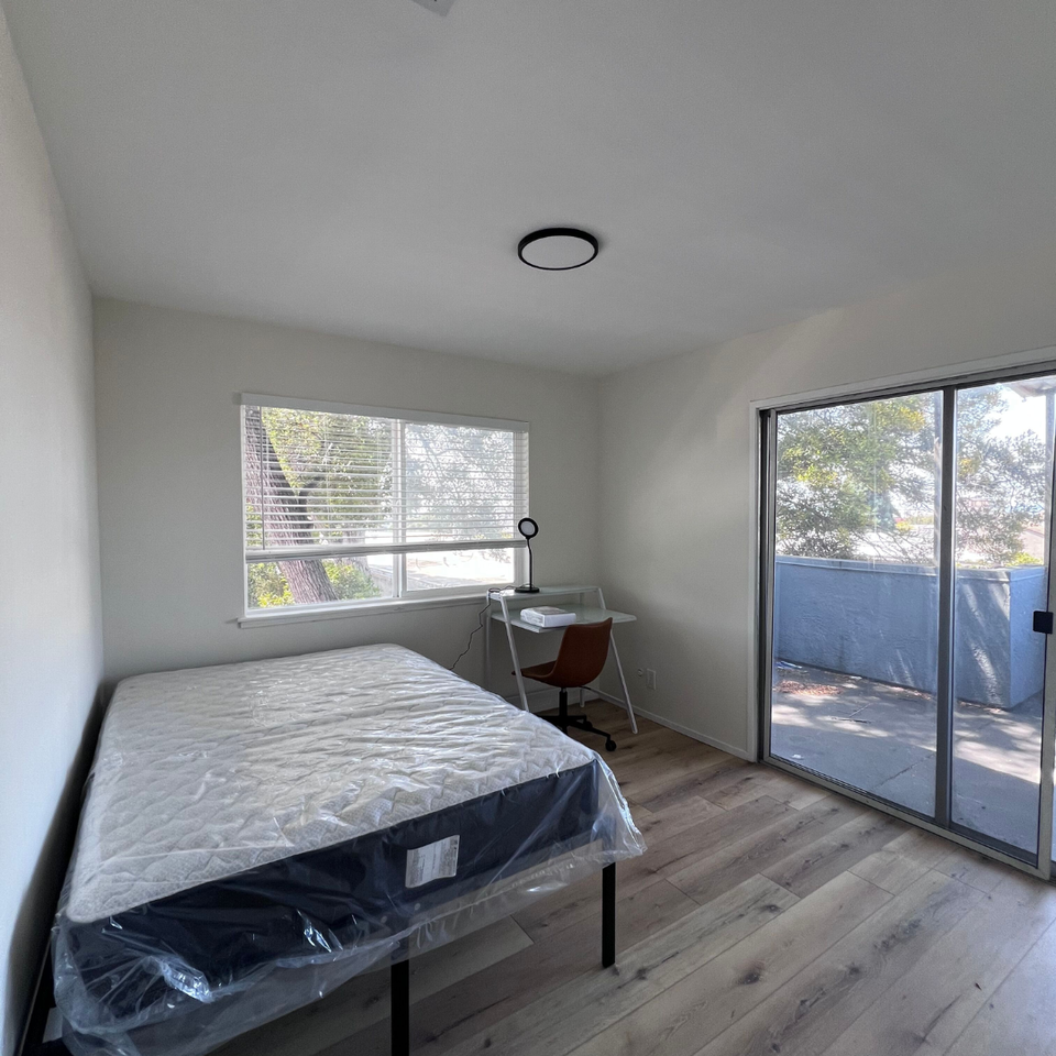 2360 Ellsworth - Photo 3 of 23