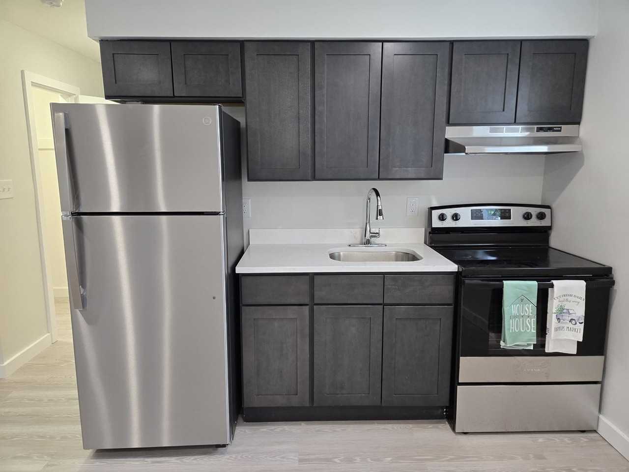 Keystone Manor Apartments - Photo 2 of 18