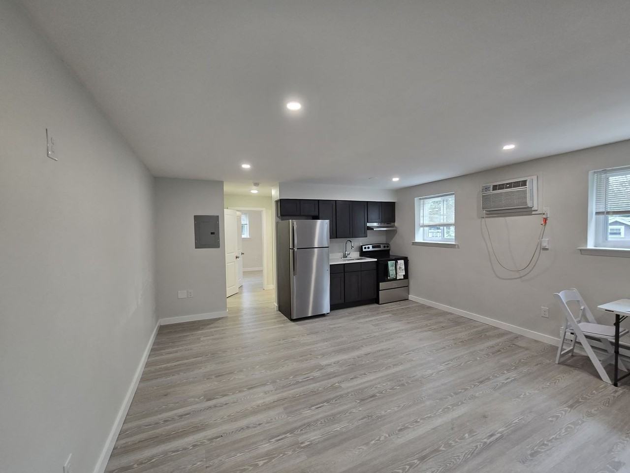 Keystone Manor Apartments - Photo 3 of 18