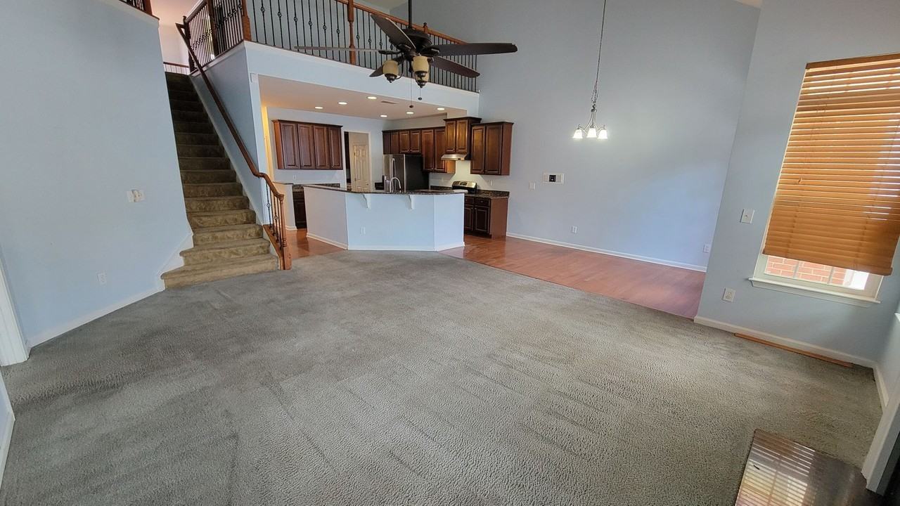 2 Dillworth Ct - Photo 5 of 18