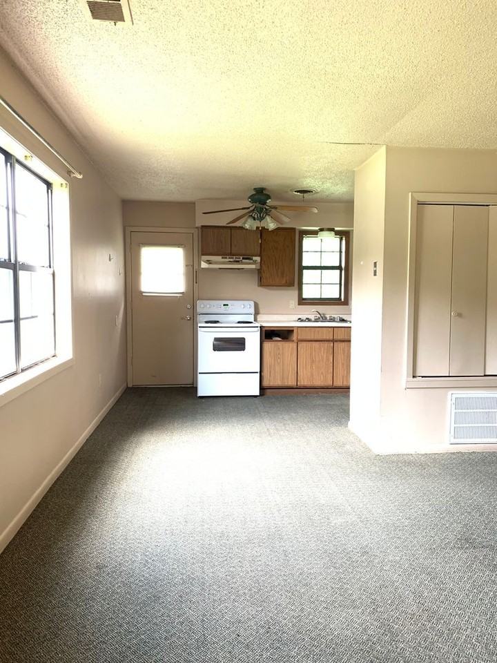 1706 Belt St - Photo 5 of 9