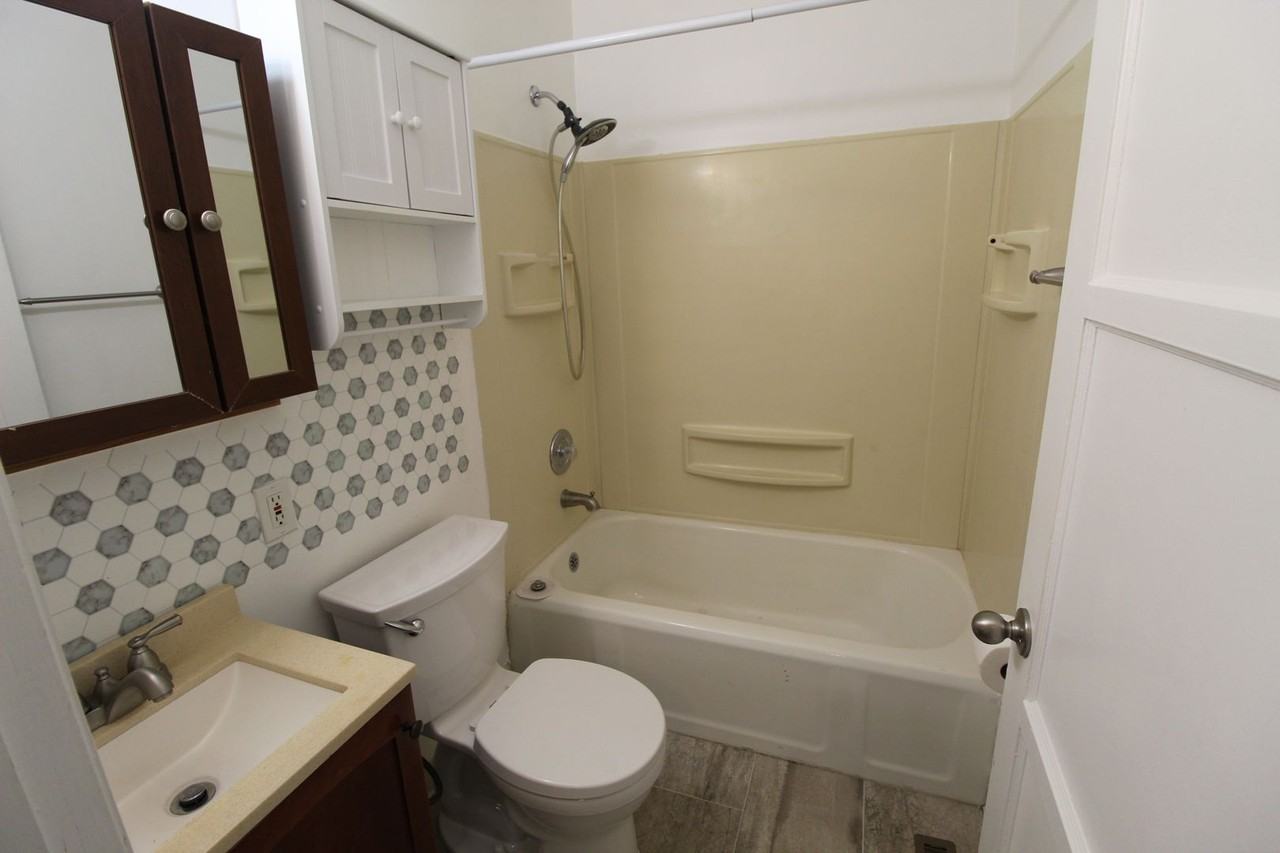 222 E Birch Rd - Photo 3 of 14