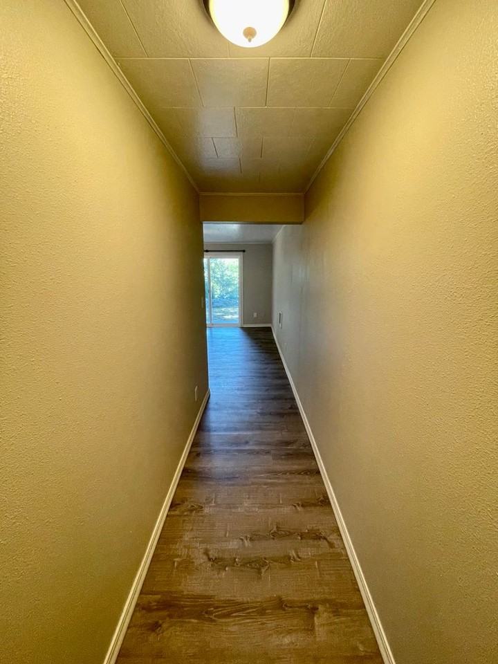 516 Nw Bailey Ave #1 - Photo 6 of 12